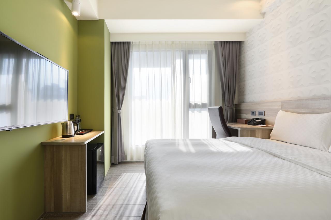 Hotel Kun Tour Taichung Exterior foto