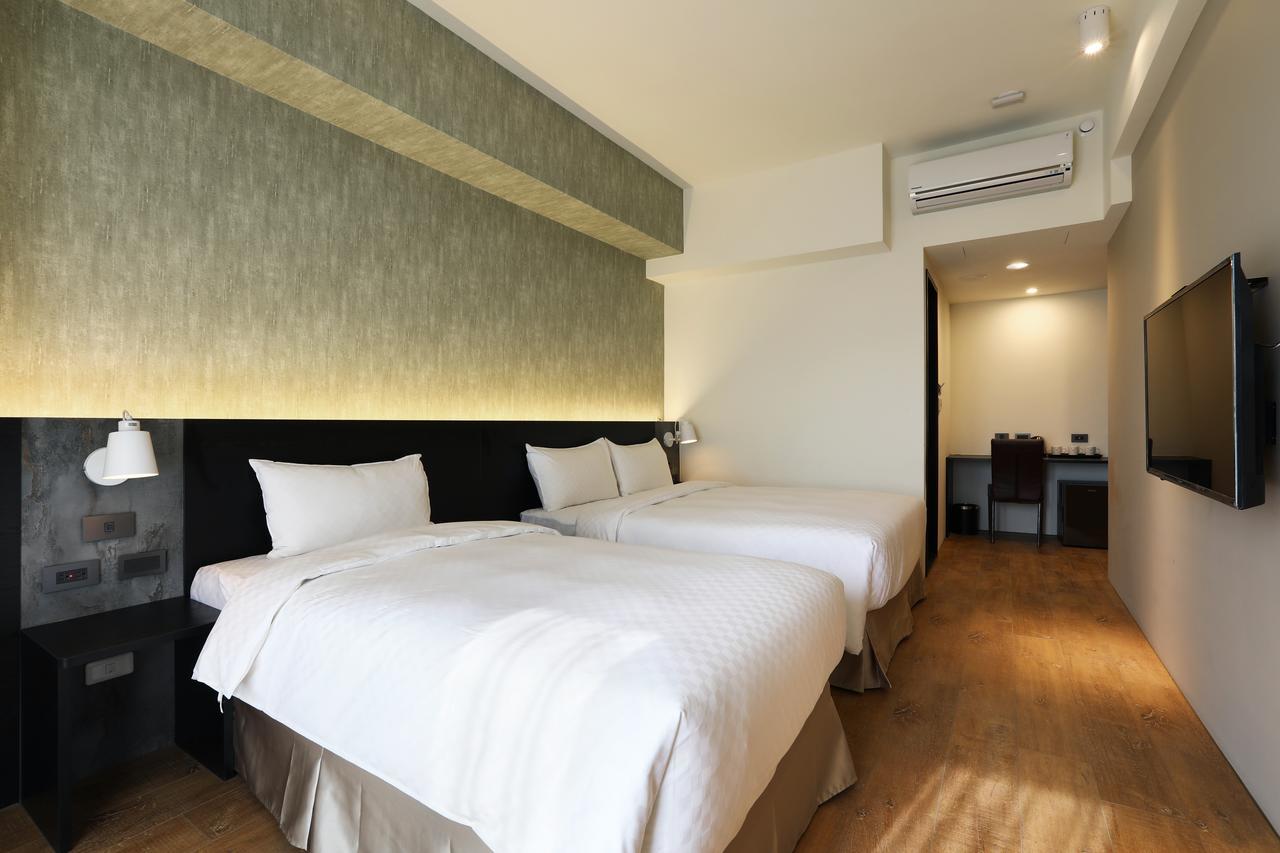 Hotel Kun Tour Taichung Exterior foto