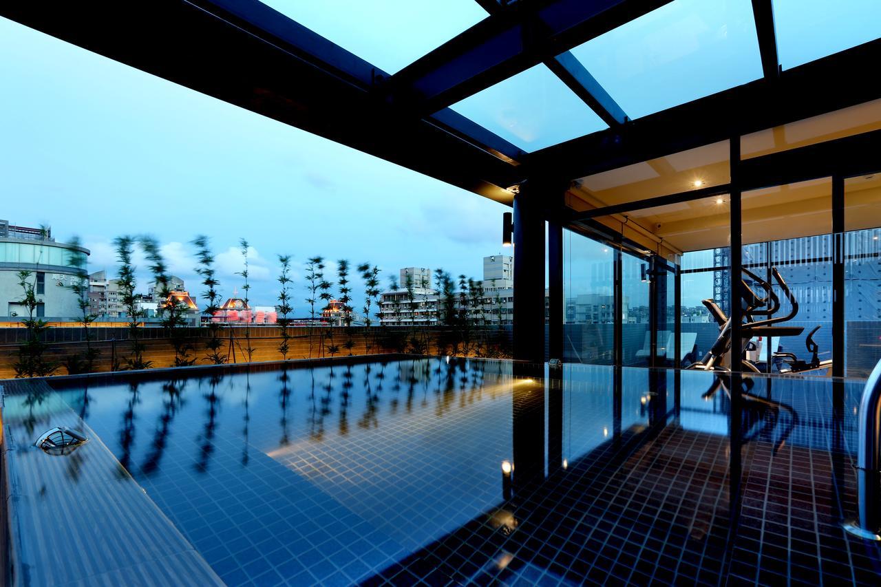 Hotel Kun Tour Taichung Exterior foto
